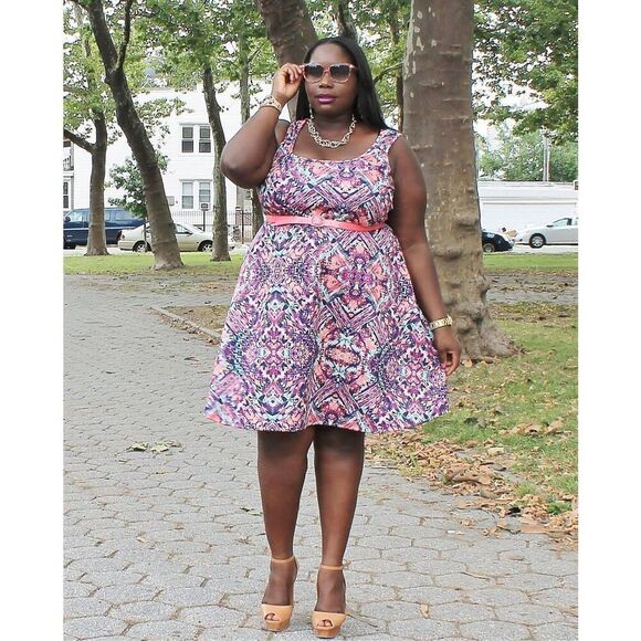 ✨TORRID SCUBA TRIBAL PRINT SKATER SZ 0 DRESS✨ - Picture 4 of 8